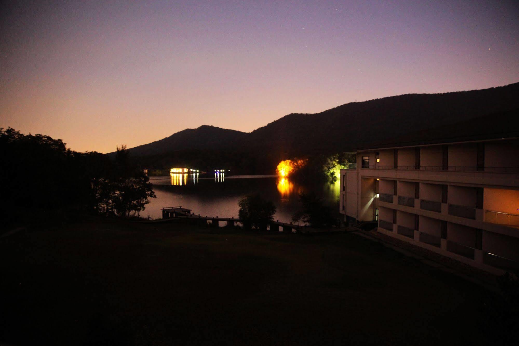 The Purple Palace - Jinling Hotels & Resorts Нанкін Екстер'єр фото