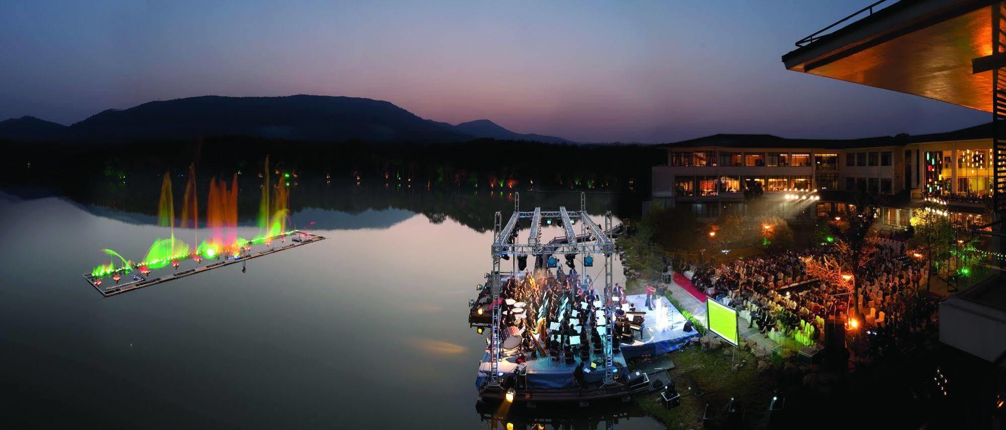 The Purple Palace - Jinling Hotels & Resorts Нанкін Екстер'єр фото